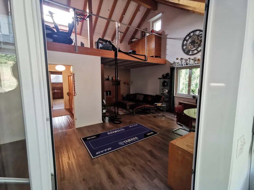 2,5 Zimmer 117 m² Dachgeschoss Wohnung mit Galerie und Wintergarten – foto 5 di 29