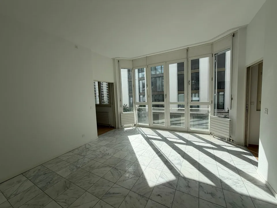 Stilvolles Wohnen im charmanten Altbau – modern ausgebaut und lichtdurchflutet – Foto 3 von 6