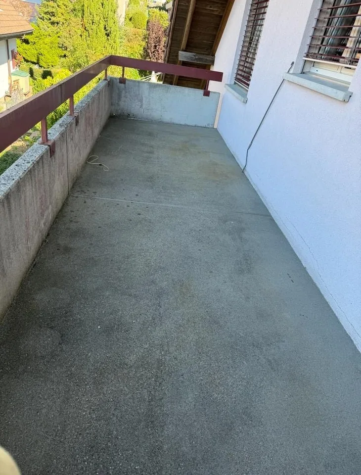 Charmante 3-Zimmer-Dachwohnung mit Balkon in Oberbuchsiten – Foto 10 von 10