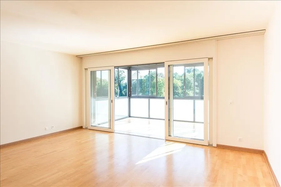Magnific apartement with 4 bedrooms – Foto 2 von 2
