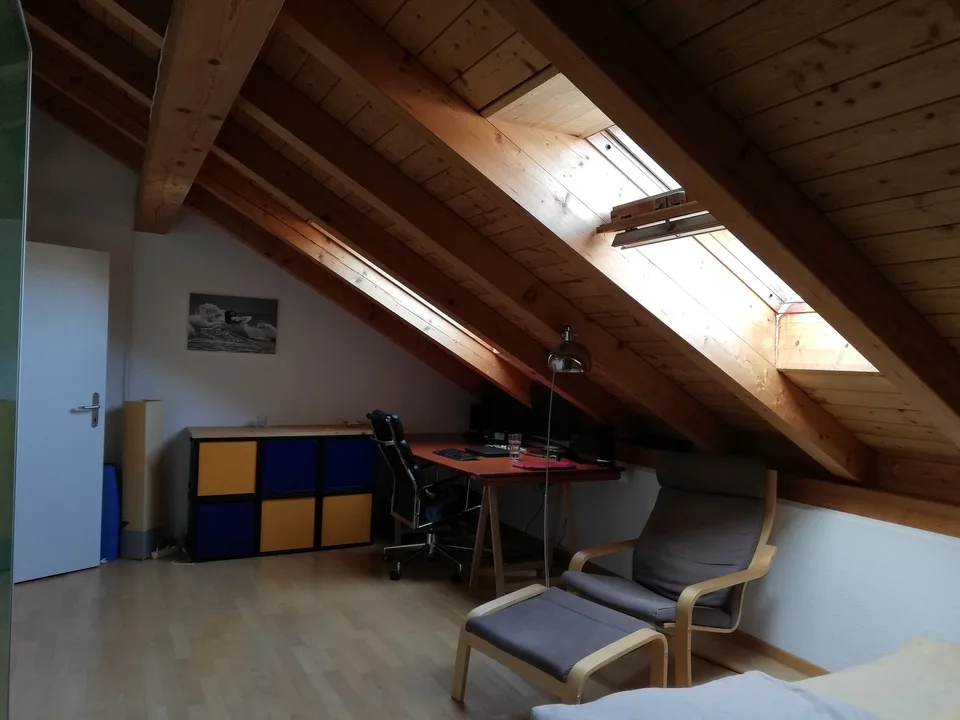 nah an Zürich und doch im Grünen, ruhig und hell – Foto 2 von 5