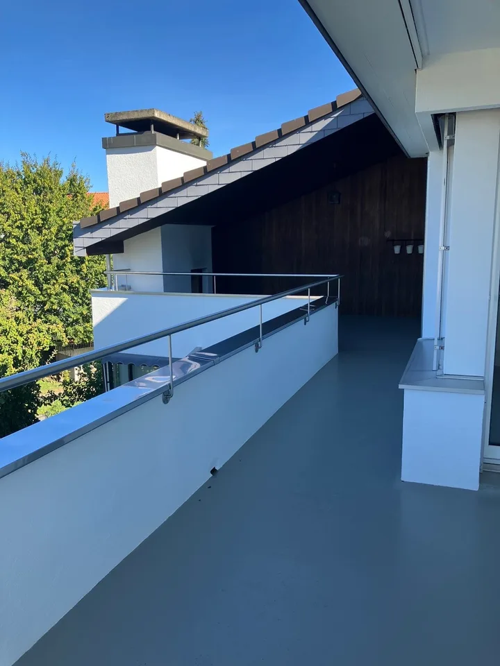 Helle 4.5-Zimmerwohnung mit grosser Terrasse in Neudorf – foto 7 di 10
