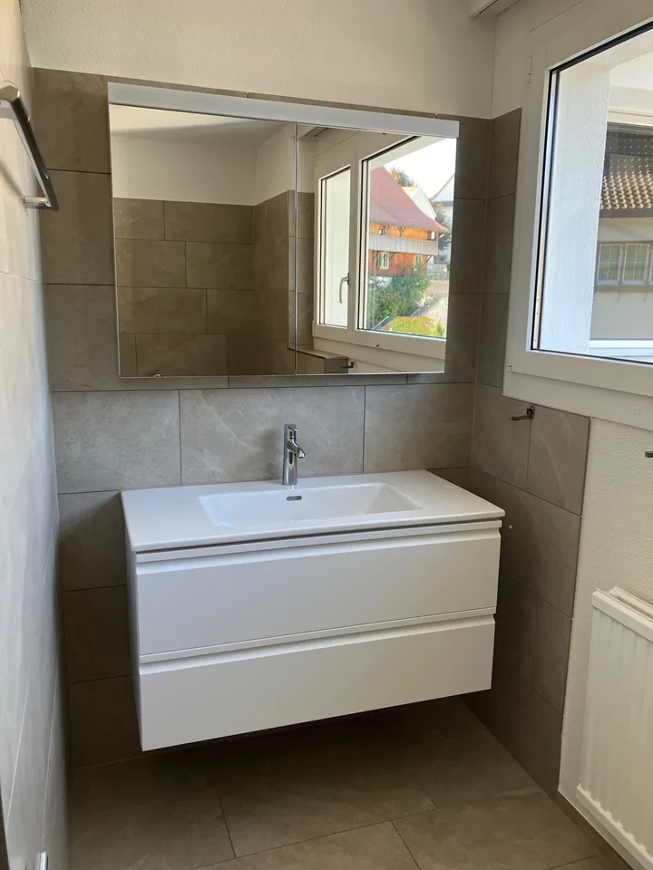 Helle 4.5-Zimmerwohnung mit grosser Terrasse in Neudorf – foto 8 di 10