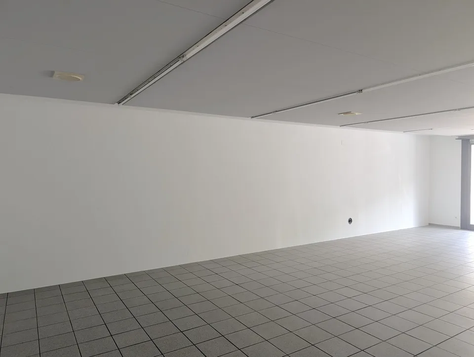 Ladenlokal / Showroom / Büro mit Schaufenster an der Hauptstrasse Zunzgen flexibel nutzbar – Foto 6 von 11