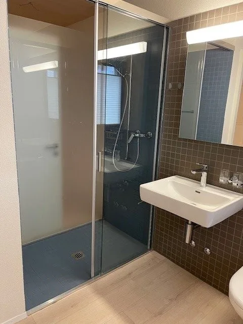 Grosszügig wohnen  charmante 3.5-Zimmerwohnung mit Terrasse – photo 6 sur 12