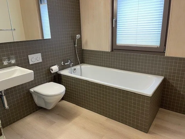 Grosszügig wohnen  charmante 3.5-Zimmerwohnung mit Terrasse – photo 5 sur 12