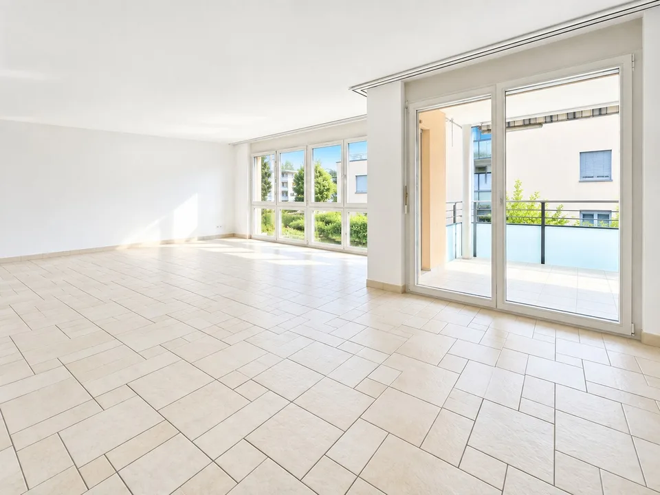 Appartement 4,5 pièces lumineux avec deux balcons et salle de bricolage optionnelle – photo 1 sur 9