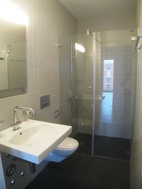 Moderne 3.5 Zimmer-Wohnung in unmittelbarer Nähe zum Bahnhof Oerlikon – Foto 4 von 7