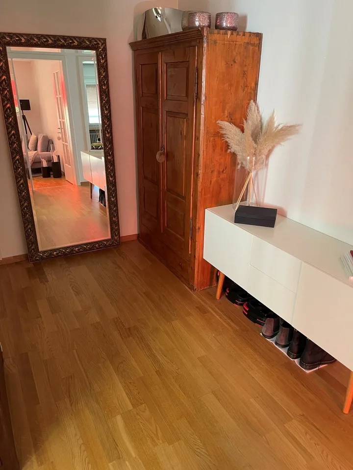 2½ ZI-WOHNUNG IN ZÜRICH - KREIS 8, MÖBLIERT, TEMPORÄR – Foto 2 von 8