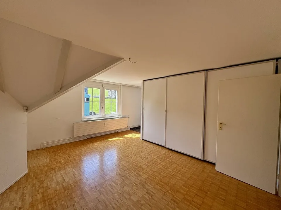 ESCLUSIVA MAISONETTE IN UN CONTESTO VERDE: IDEALE PER FAMIGLIE – foto 4 di 12