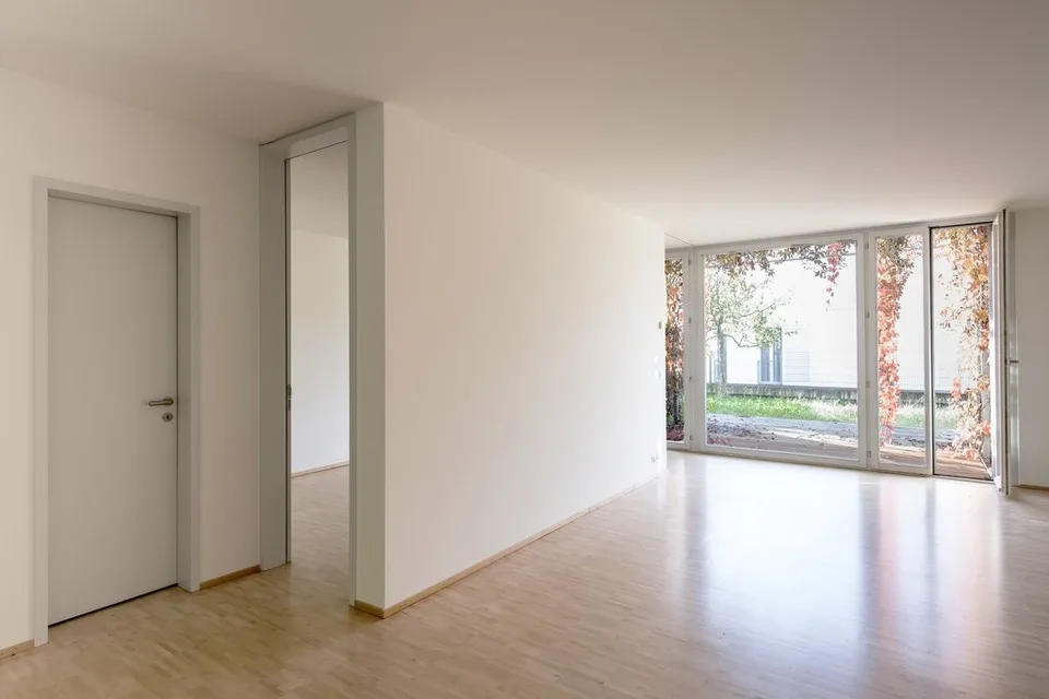 Modern maisonette apartment with garden – photo 5 of 9
