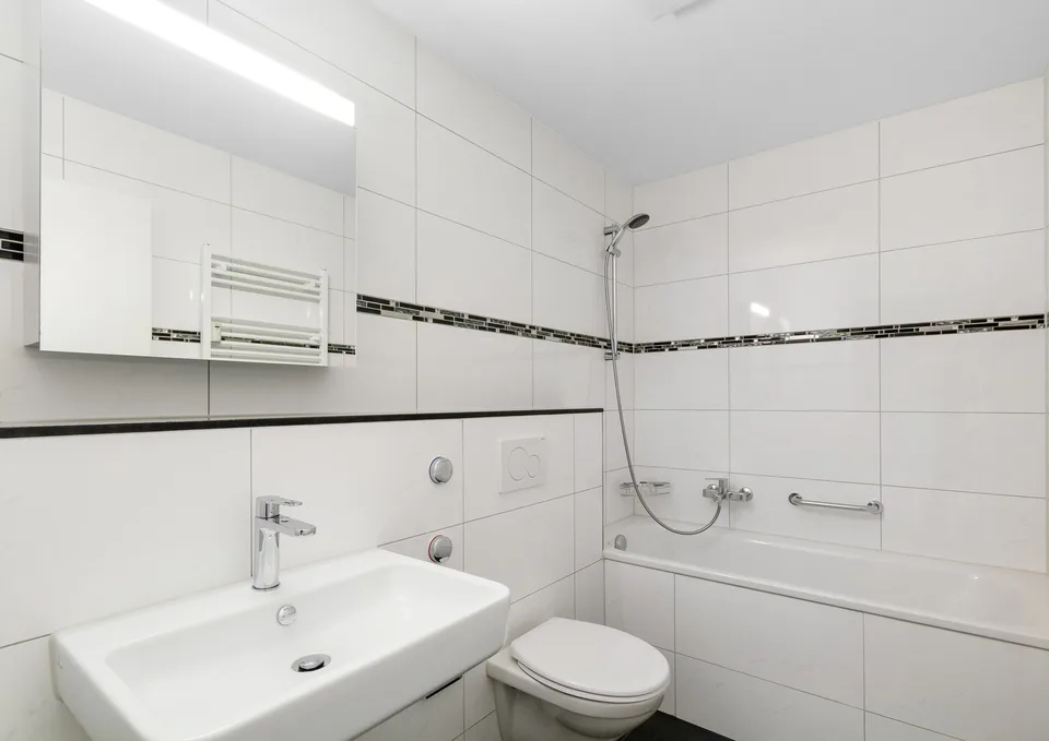 Wunderschöne 2.5 Zimmer Maisonettewohnung per sofort zu vermieten – photo 6 sur 13