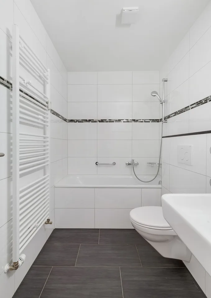 Wunderschöne, möblierte und neue 3 Zimmer Maisonettewohnung per sofort zu vermieten – foto 6 di 12