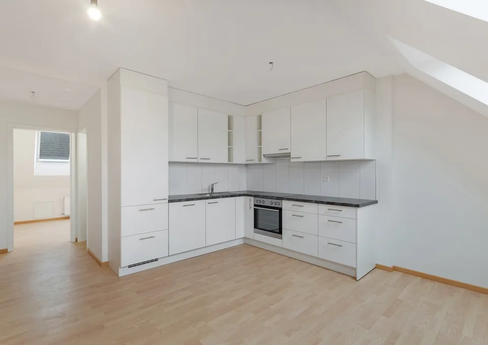 Wunderschöne, möblierte und neue 3 Zimmer Maisonettewohnung per sofort zu vermieten – foto 8 di 12