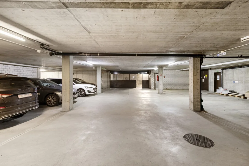 Lagerhalle mit guter Verkehrsanbindung – Foto 2 von 5