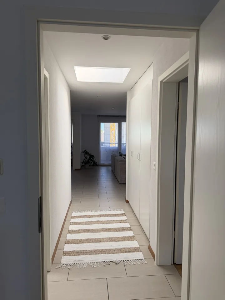 Apartment with 3 1/2 rooms on the 7th floor – photo 4 of 8