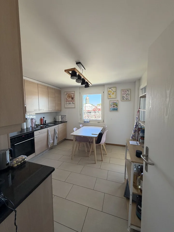 Apartment with 3 1/2 rooms on the 7th floor – photo 3 of 8