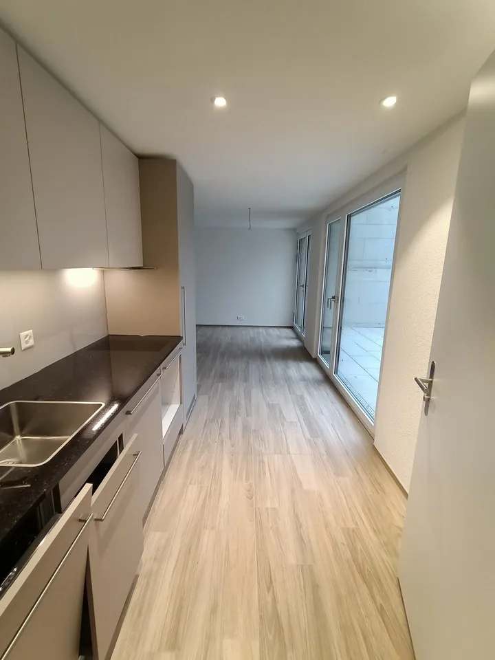 Hochwertiges Büro-/Atelier mit vielseitigen Nutzungsmöglichkeiten – Foto 3 von 9