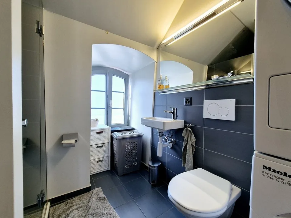 Charmantes Dachwohnung – Foto 8 von 8
