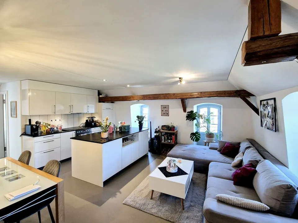 Charmantes Dachwohnung – Foto 3 von 8