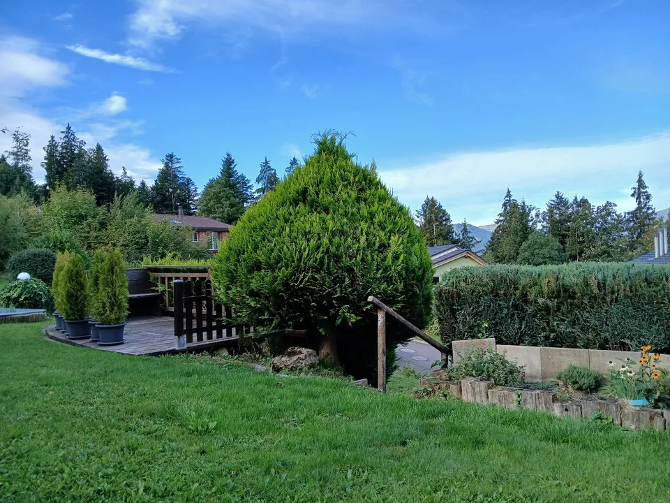Wohnen im Grünen mit eigenem Garten und Weitsicht – Foto 15 von 18