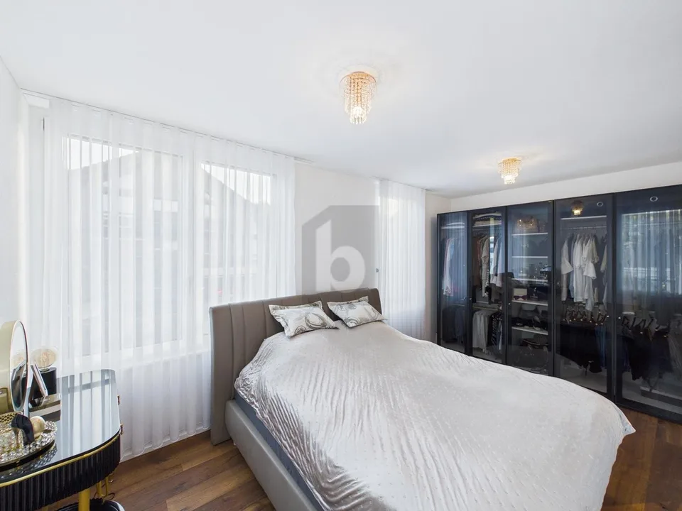 EXCLUSIVE WITH STYLE AND PRIVACY – photo 3 of 4