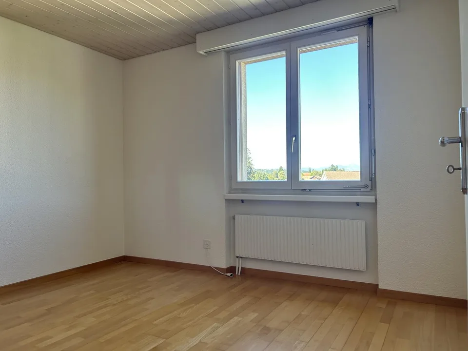 Die EINFACHE 4.5-Zi-Wohnung mit dem Rundumblick – photo 8 of 14