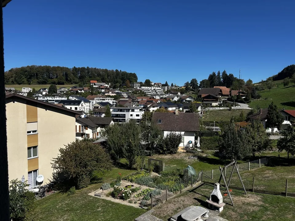 Die EINFACHE 4.5-Zi-Wohnung mit dem Rundumblick – photo 13 of 14