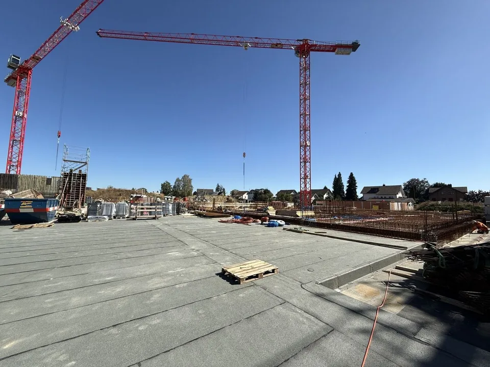 Exklusive Büro- & Praxisfläche mit Attikaterrasse und Säntissicht im Ziegelei-Quartier Berg TG – photo 6 sur 13