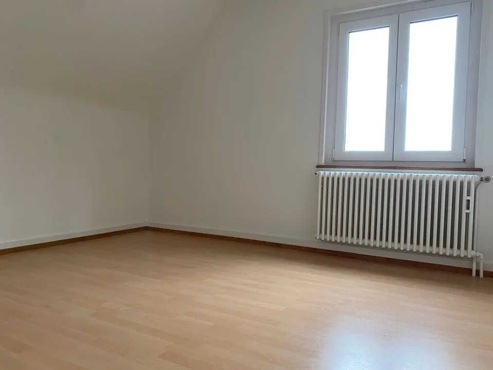 Helle 3-Zimmer-Dachwohnung – Foto 6 von 8