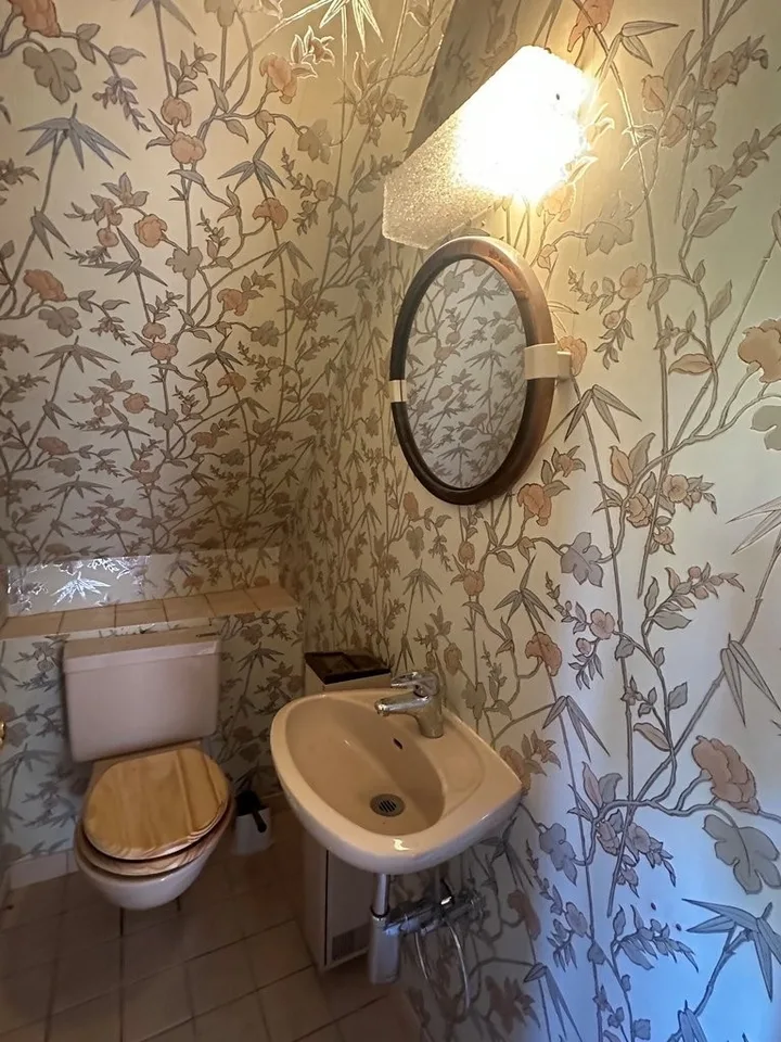 Charmante Dachwohnung mit Cheminée und sonnigem Balkon – Foto 10 von 12
