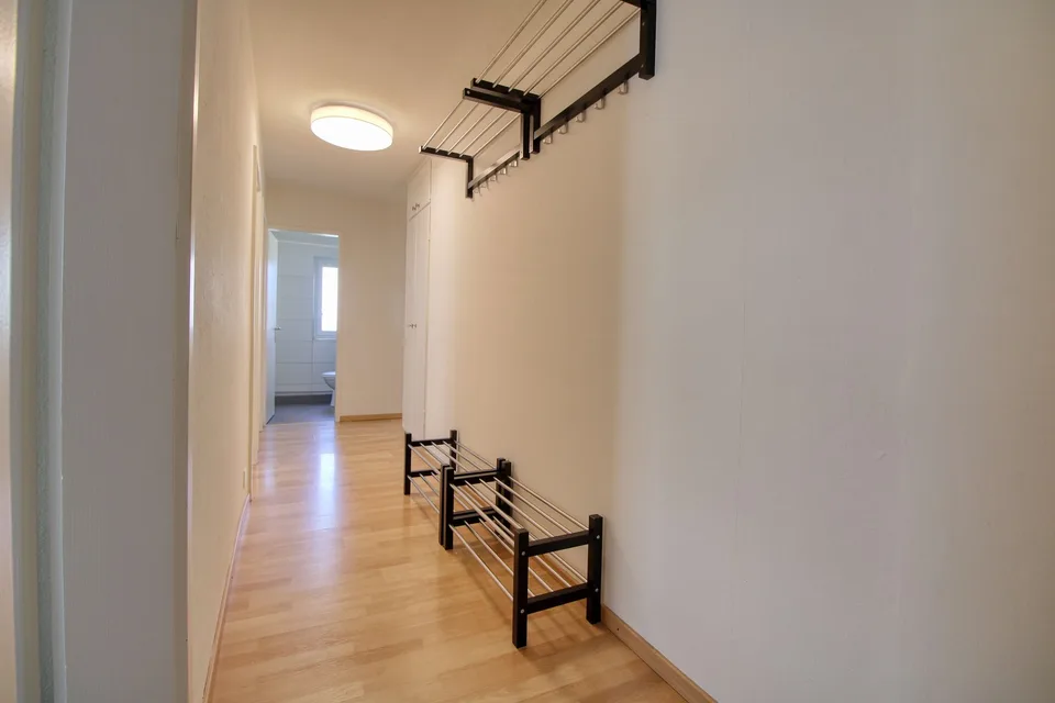 Furnished room in modernised apartment in a top location – Foto 11 von 14