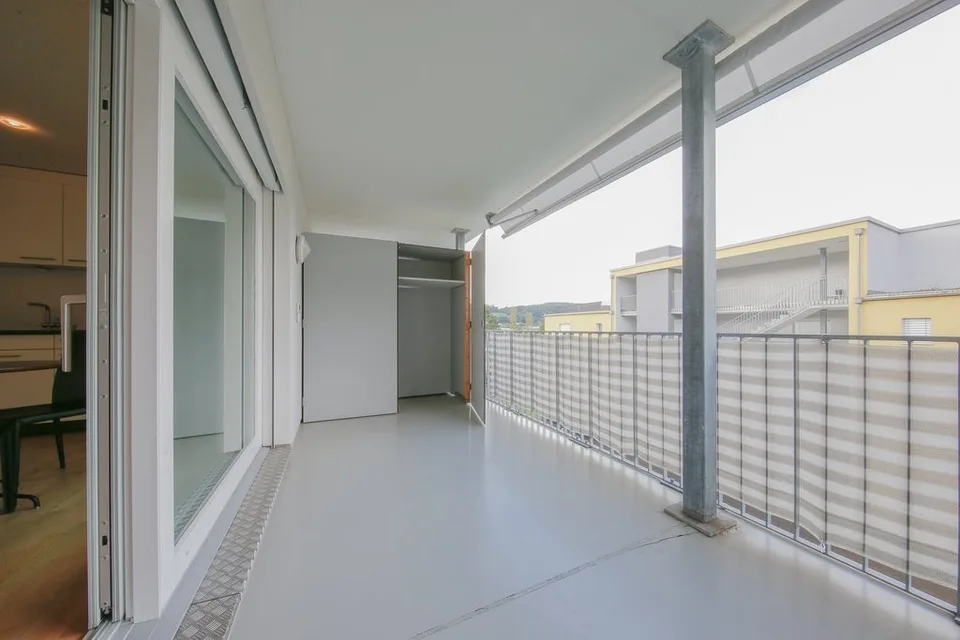 Appartamento arredato con balcone spazioso – foto 9 di 10
