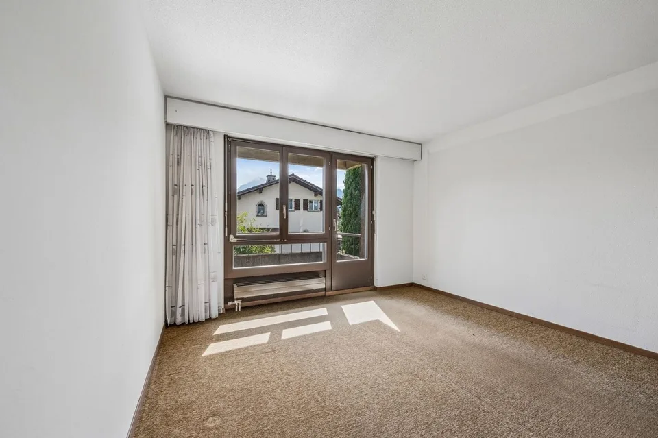 Casa a schiera di 5,5 locali con giardino e grande potenziale – foto 8 di 13