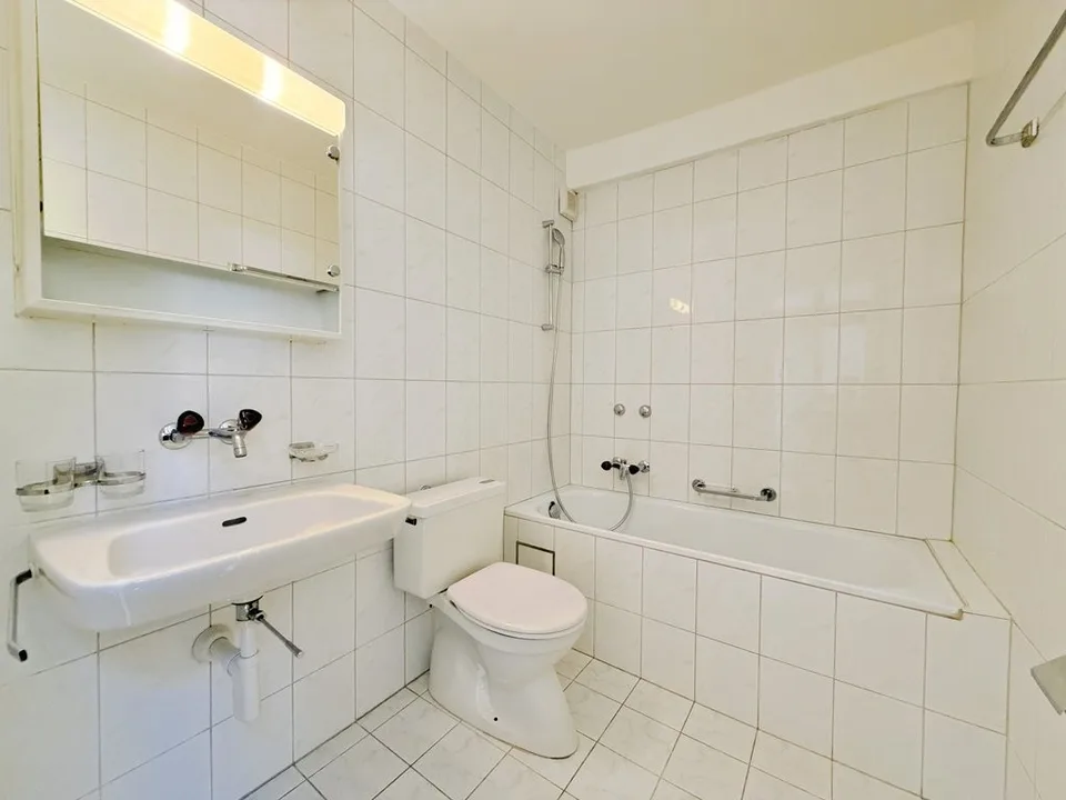 Stilvolle Altbauwohnung mit Charme - Grosszügiges Wohnen – Foto 10 von 12