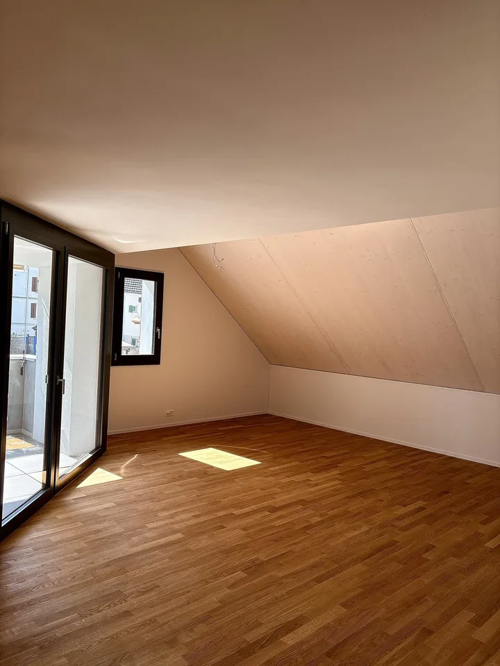 3.5 Zimmerwohnung direkt am Bahnhof Rüti – Foto 2 von 12