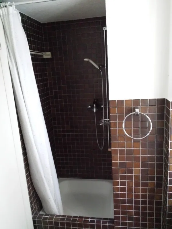 Voll möblierte 2-Zimmer Wohnung im Zentrum von Baden – Foto 10 von 12