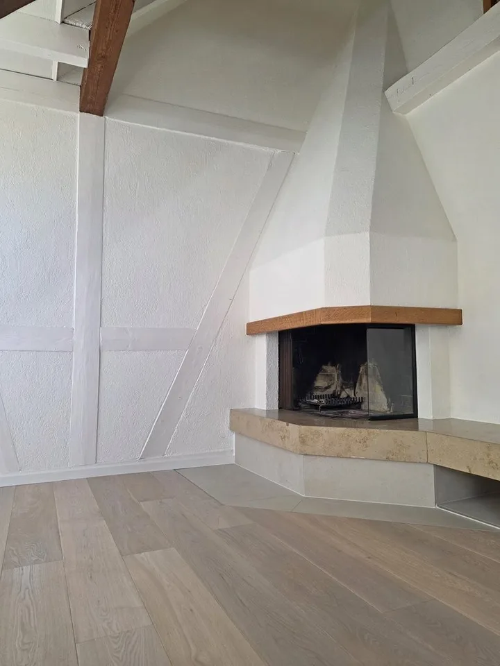 Appartement mansardé moderne avec galerie dans le quartier de Zürcher Seefeld – photo 8 sur 13