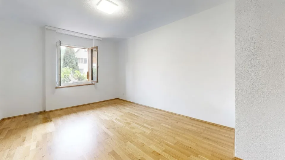 Habiter et travailler réunis - charmant Stöckli avec potentiel commercial et d'expansion – photo 8 sur 13