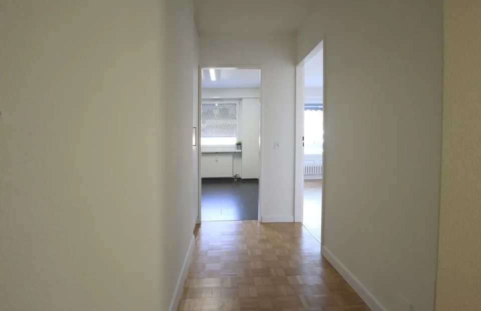 Sanierte Wohnung mit schönem Balkon – Foto 6 von 9