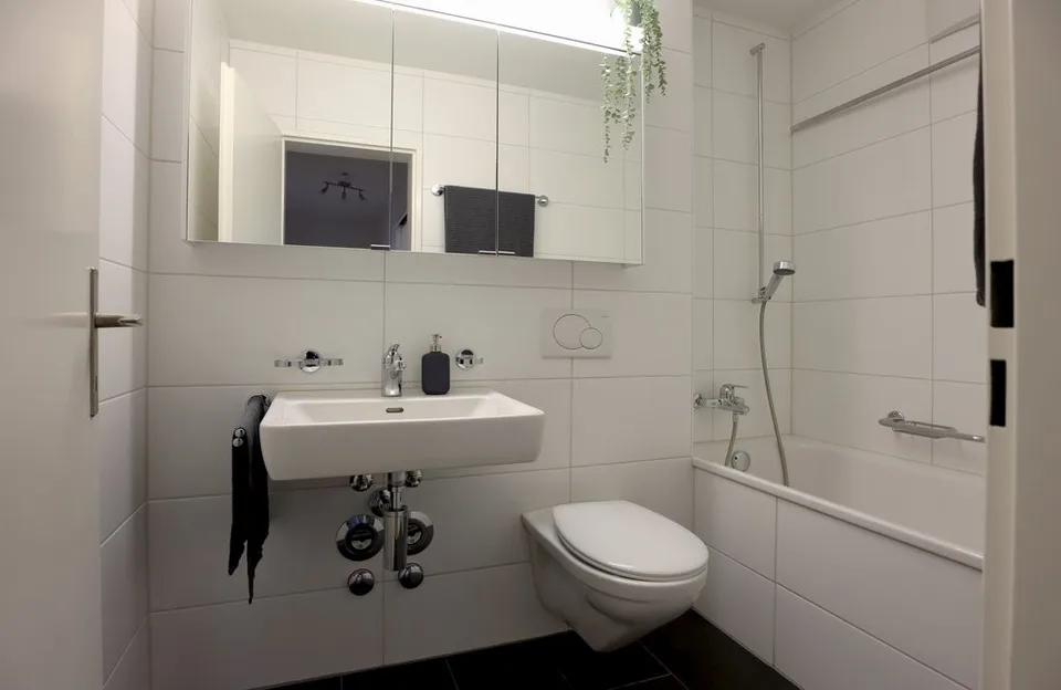 Sanierte Wohnung mit schönem Balkon – Foto 3 von 9