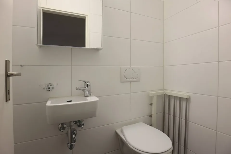 Sanierte Wohnung mit schönem Balkon – Foto 9 von 9