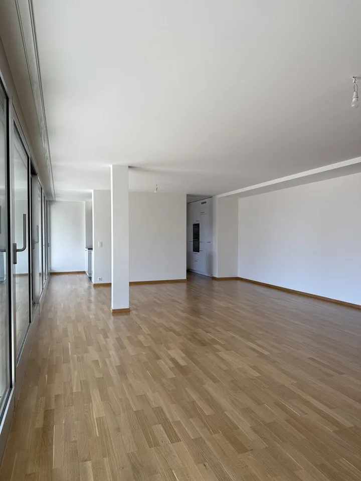 Appartamento di 6.5 locali a Bouchet – foto 2 di 9