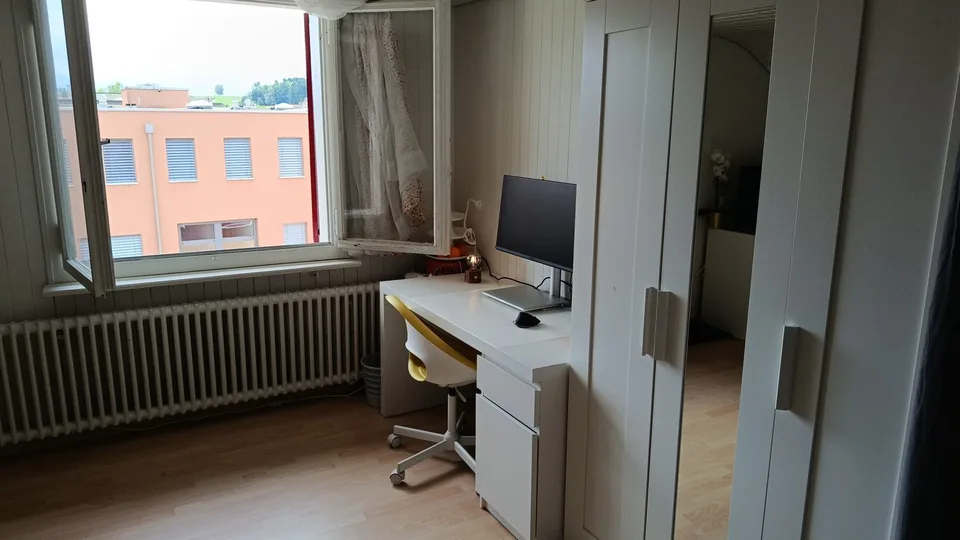 Möbliertes helles Zimmer in Cham – CHF 990 inkl. NK – foto 2 di 2