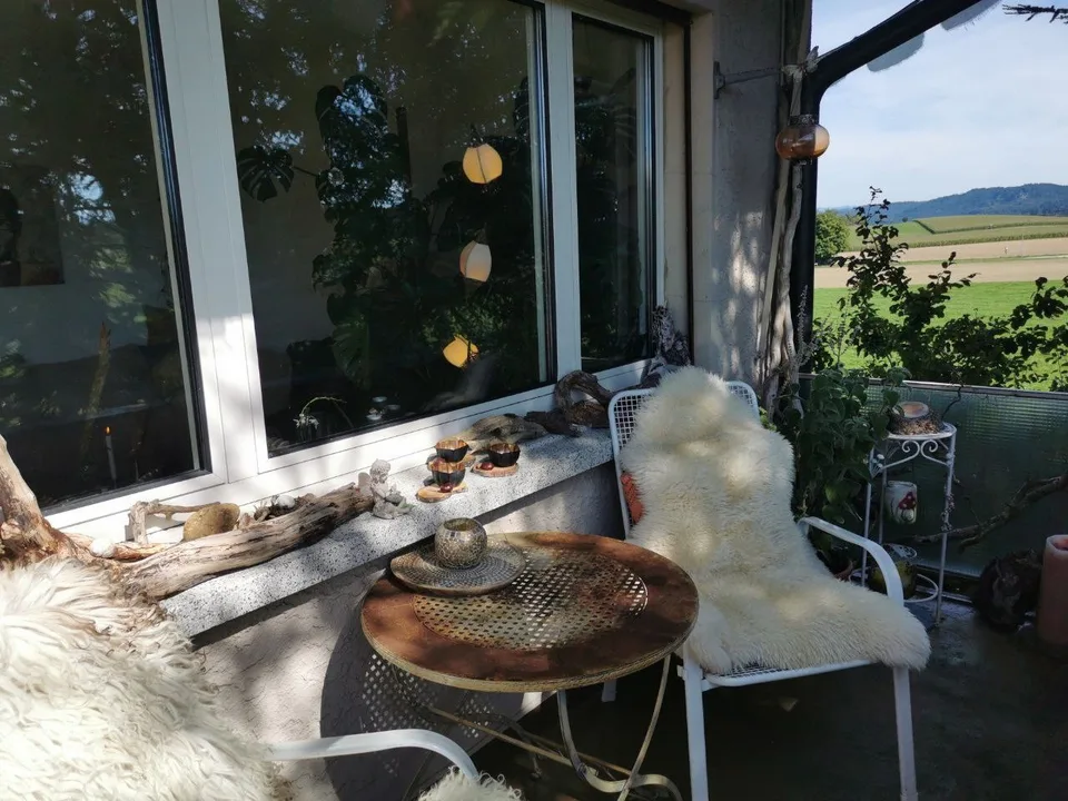 günstige, schöne 4-Zimmer Wohnung mit toller Aussicht – Foto 6 von 17
