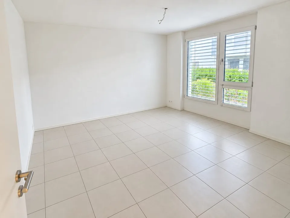 Wir suchen dringend einen Nachmieter für eine superschöne Wohnung mit Terrasse und Rasenplatz – Foto 9 von 12