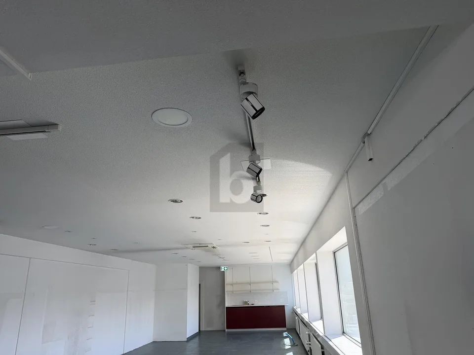 EMPLACEMENT STRATÉGIQUE ET ESPACES MODULABLES – Foto 4 von 4