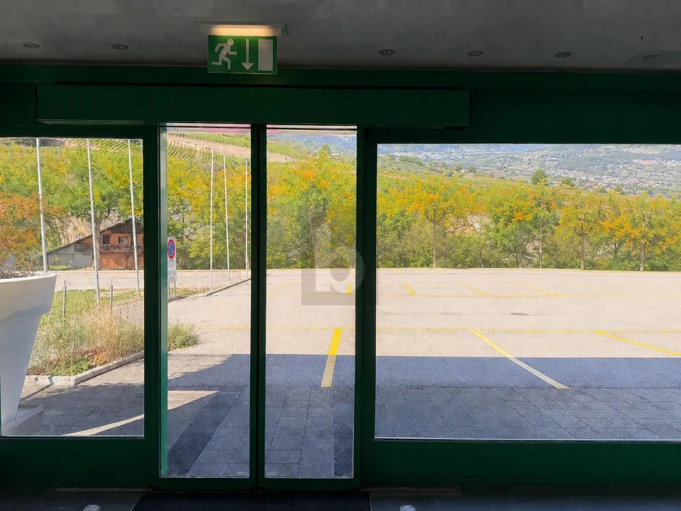 EMPLACEMENT STRATÉGIQUE ET ESPACES MODULABLES – Foto 3 von 4