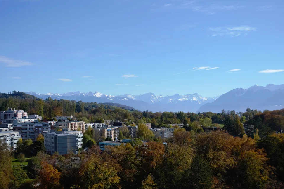 Studio in den Höhen von Lausanne – Foto 2 von 7