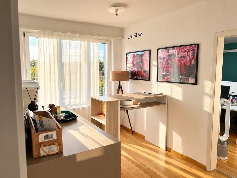 Moderne Bürofläche mit Weitblick und grosszügiger Terrasse – Foto 4 von 12